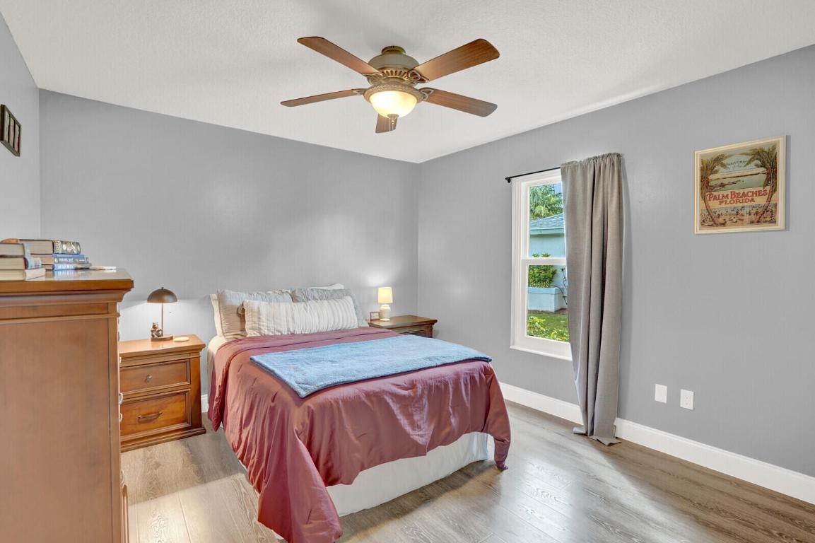 1068 Northumberland Ct Wellington, FL 33414