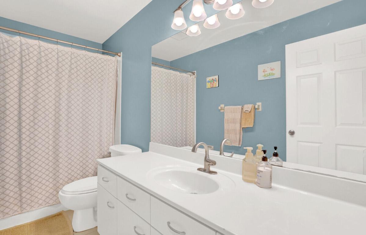 1068 Northumberland Ct Wellington, FL 33414