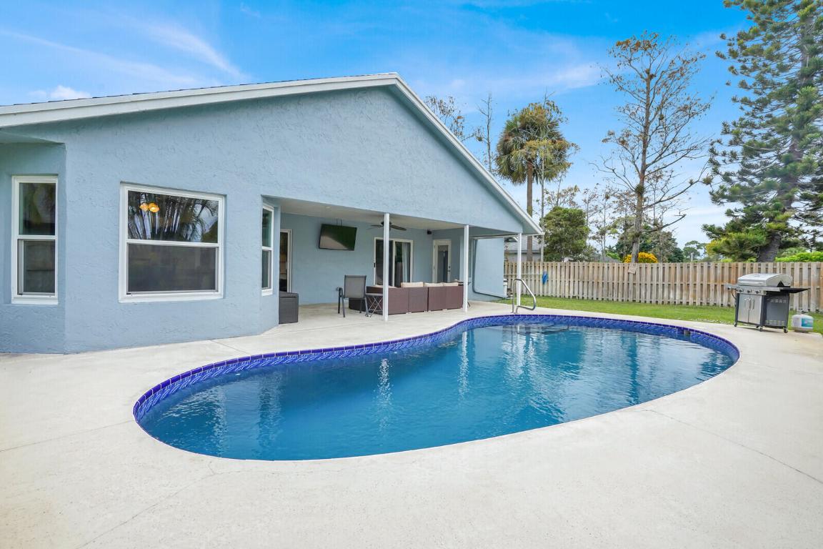 1068 Northumberland Ct Wellington, FL 33414