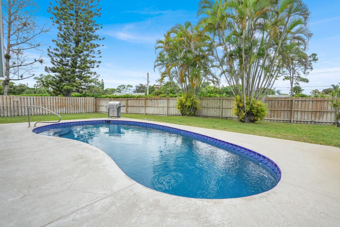 1068 Northumberland Ct Wellington, FL 33414