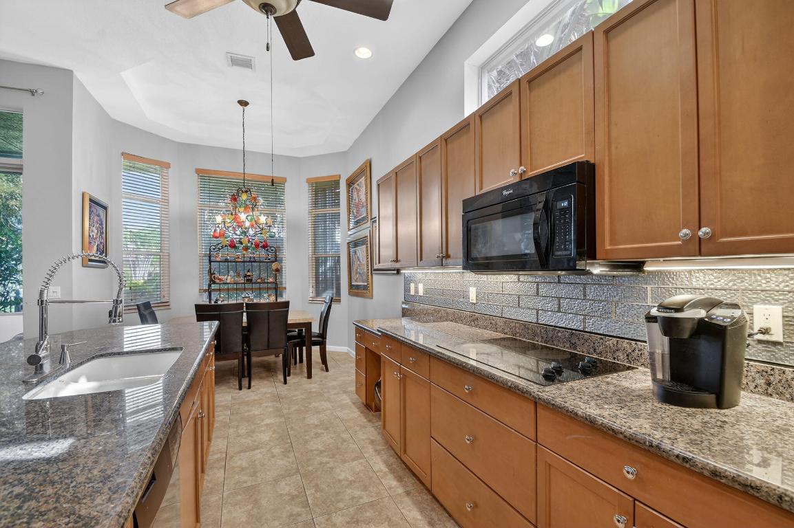 1848 Via Castello Wellington, FL 33411