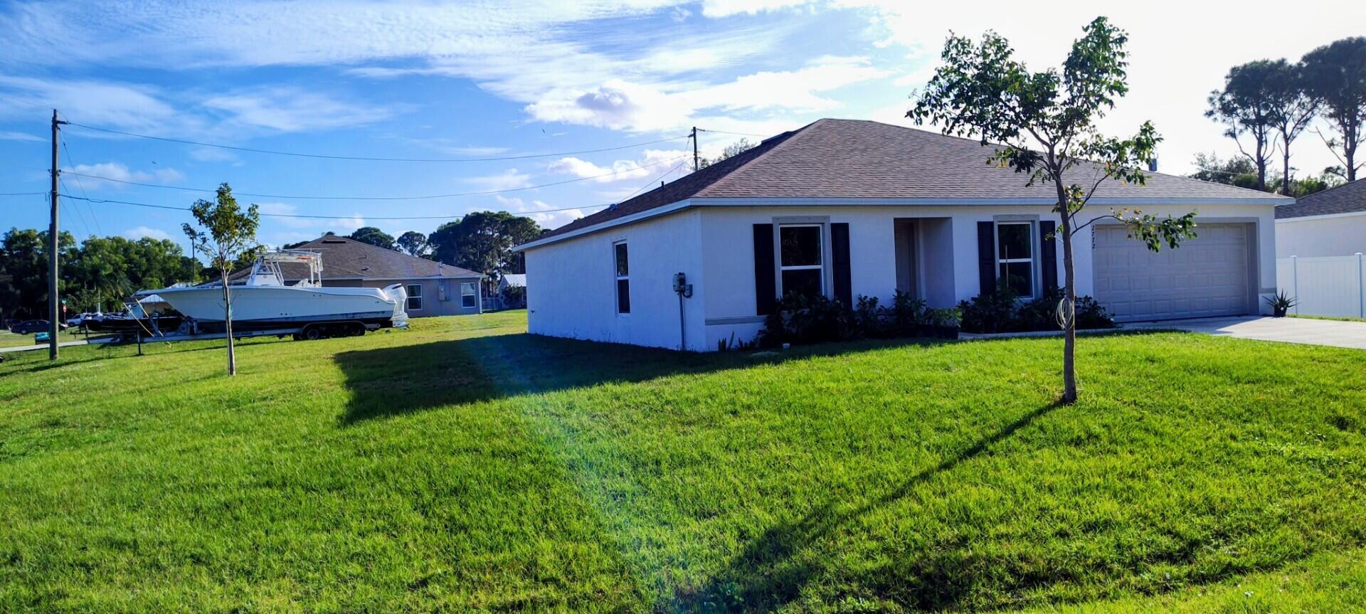 2772 SE Garfield Ave Port St Lucie, FL 34952