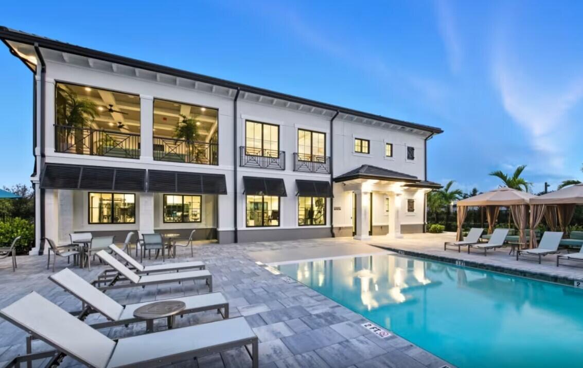 8436 Pequod Ave #Cedar 123 Vero Beach, FL 32960