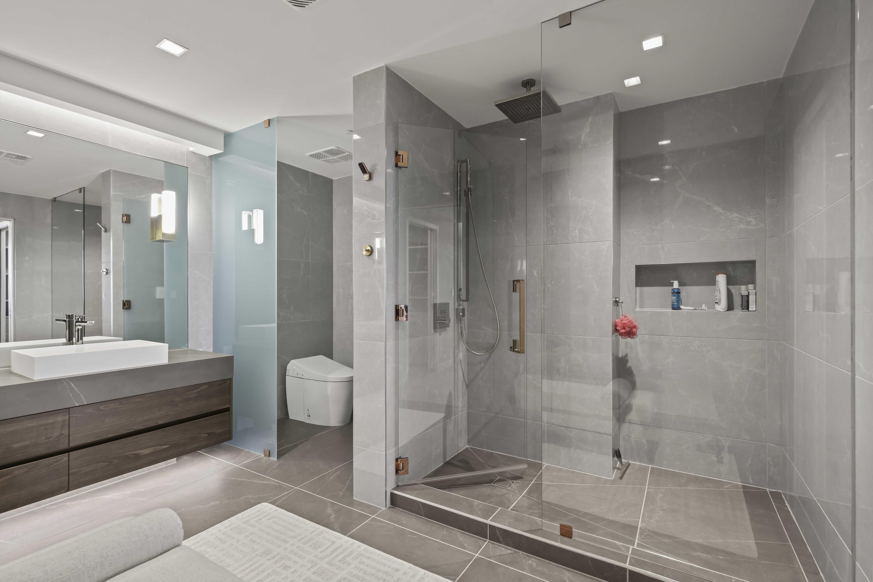 1116 N Ocean #805 Pompano Beach, FL 33062