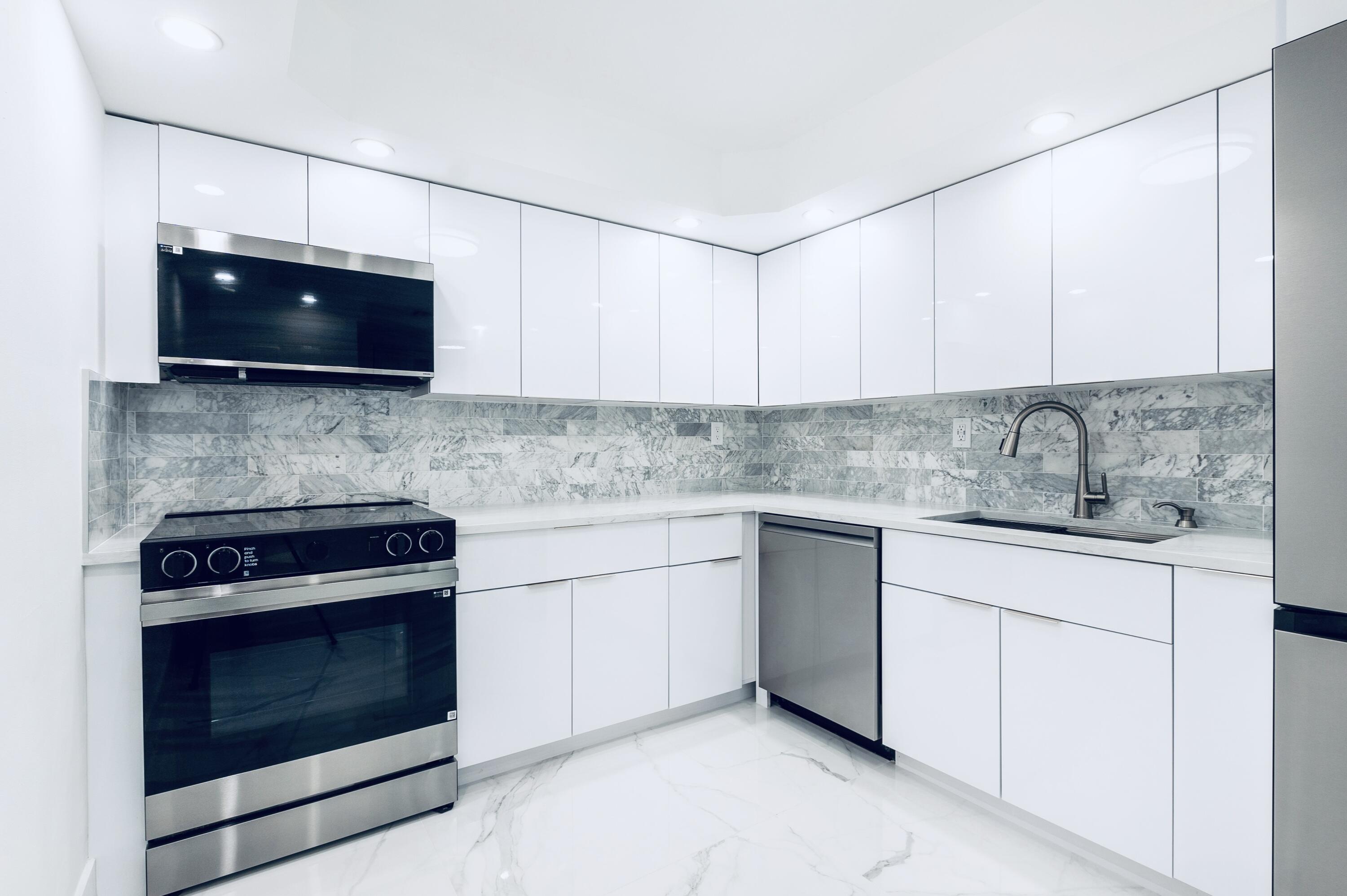 600 Parkview #718 Hallandale Beach, FL 33009