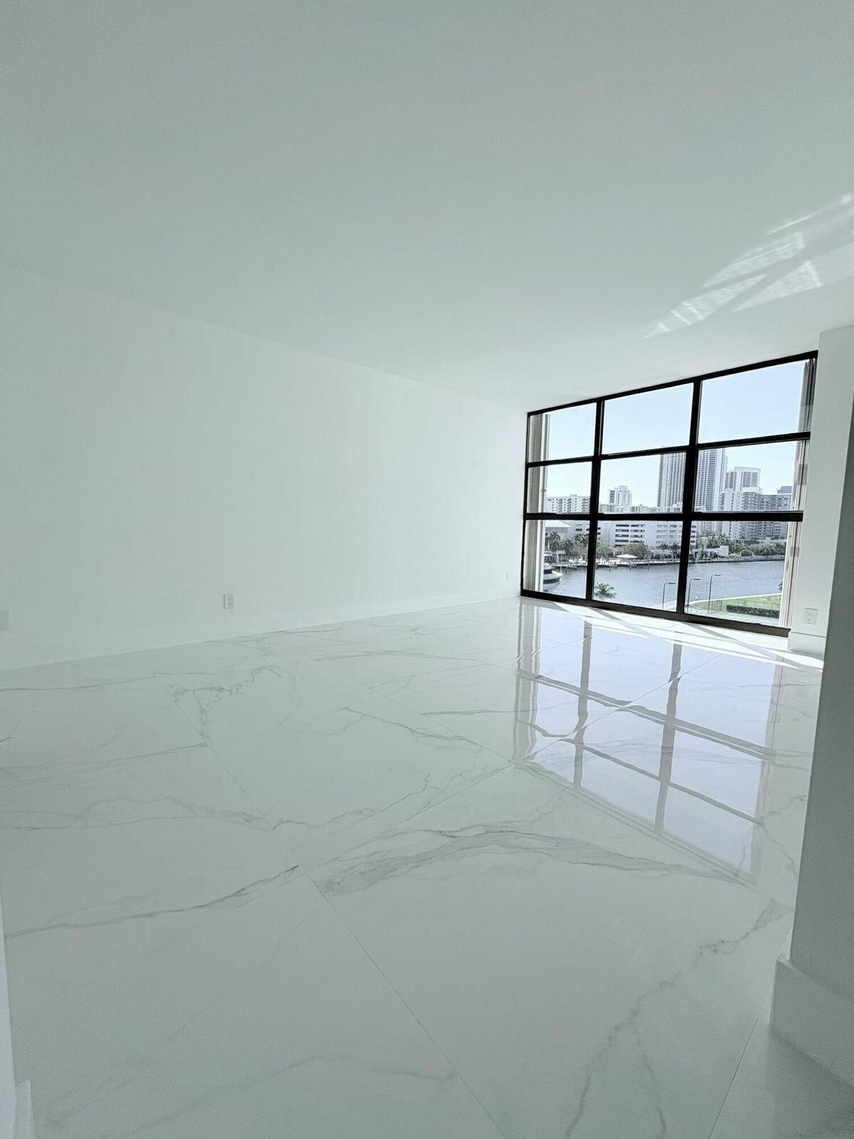 600 Parkview #718 Hallandale Beach, FL 33009