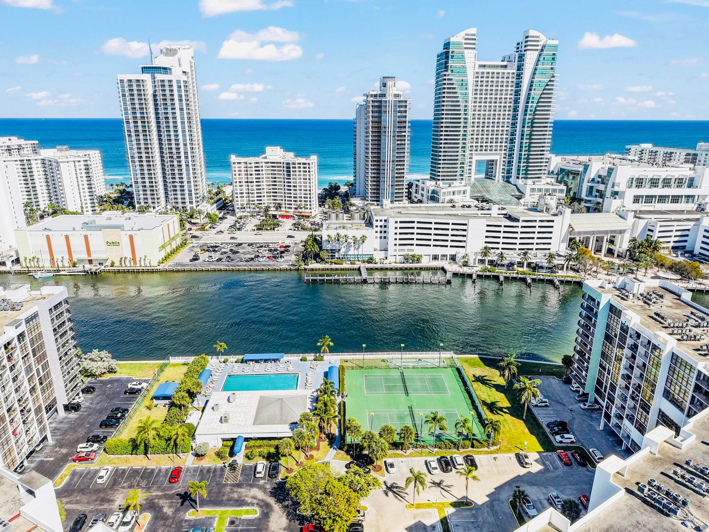 600 Parkview #718 Hallandale Beach, FL 33009