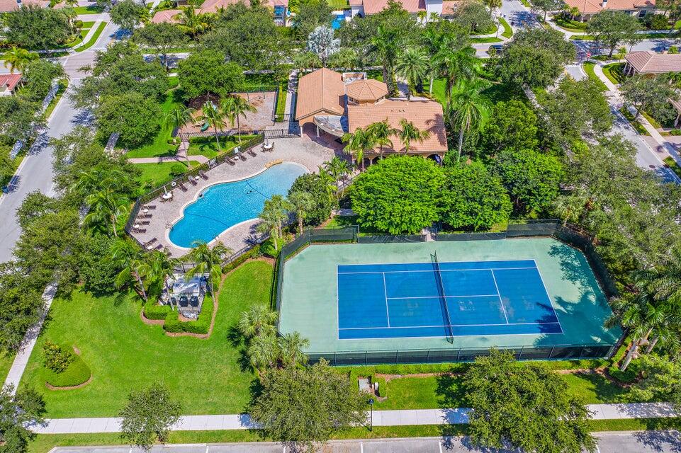 123 Via Santa Cruz Jupiter, FL 33458