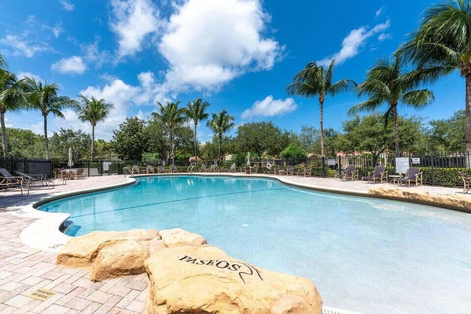 123 Via Santa Cruz Jupiter, FL 33458