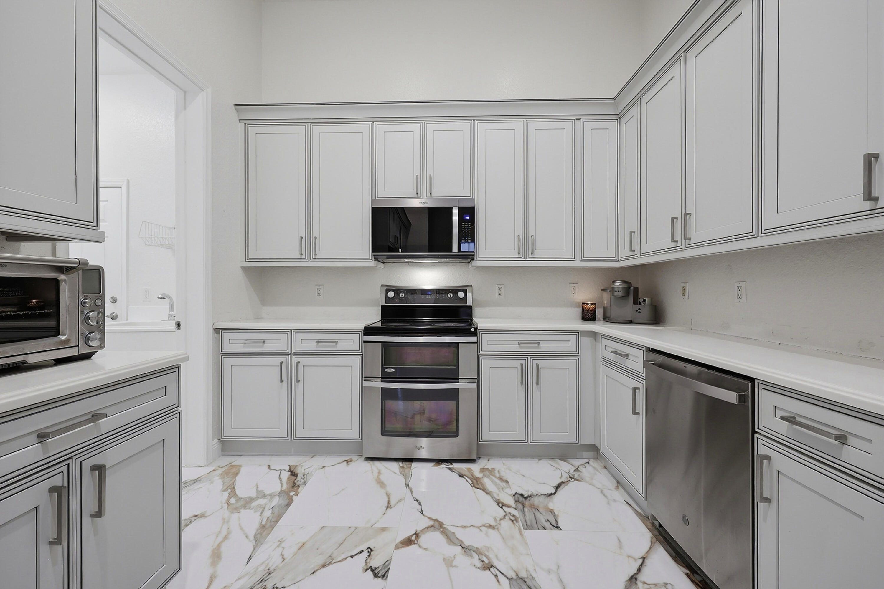 123 Via Santa Cruz Jupiter, FL 33458