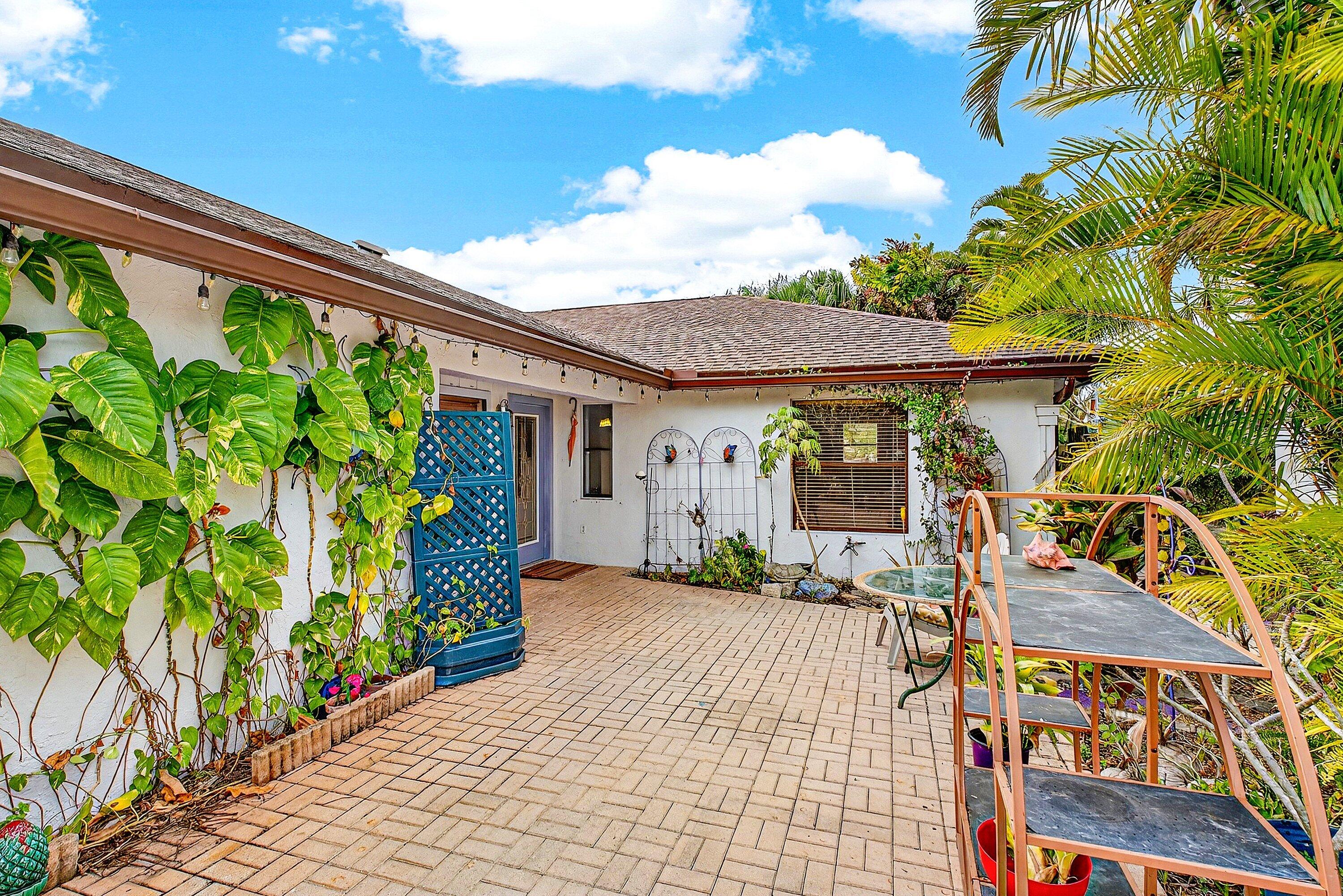 12445 Guilford Way Wellington, FL 33414