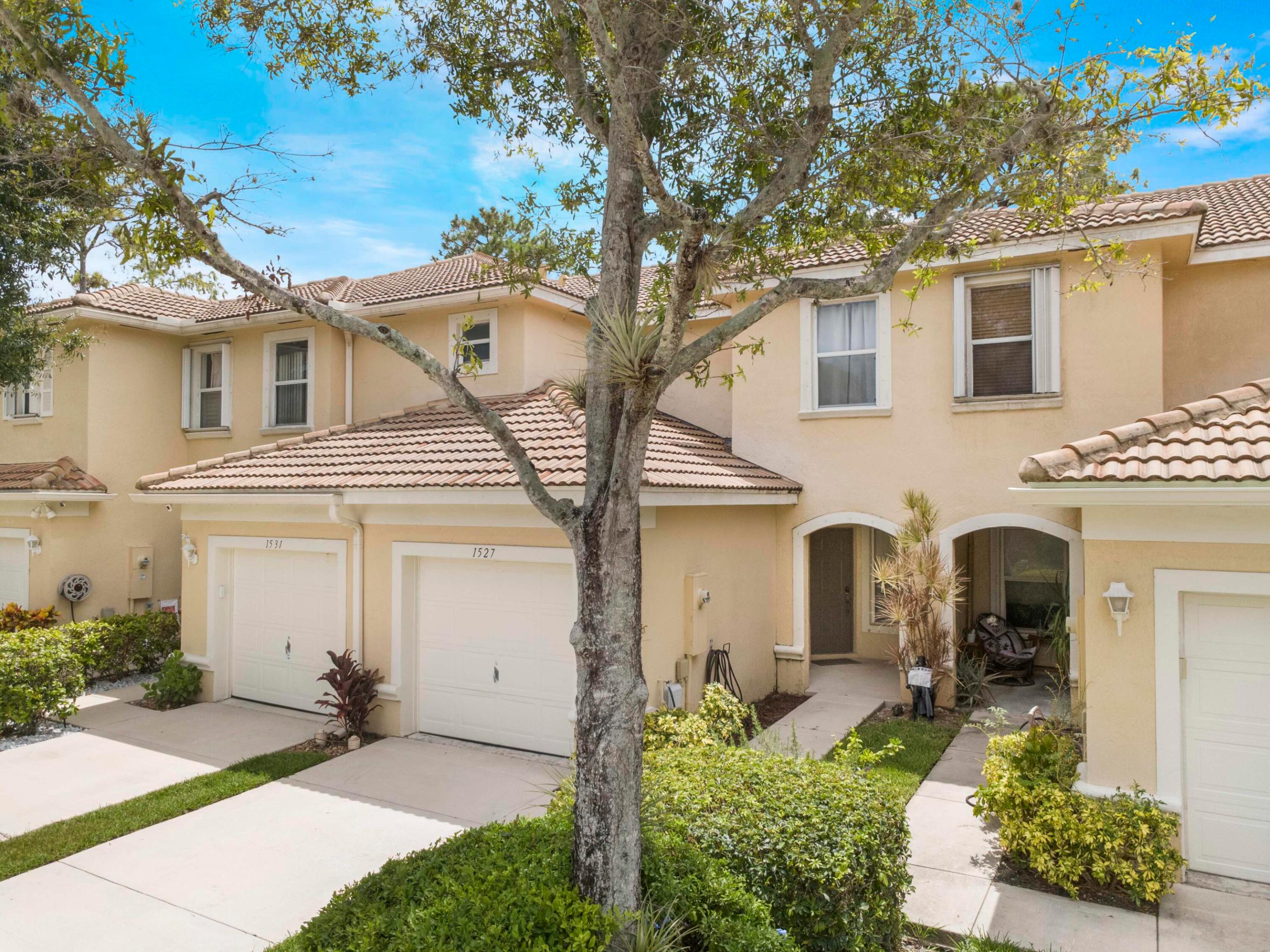 1527 Barrymore Wellington, FL 33414