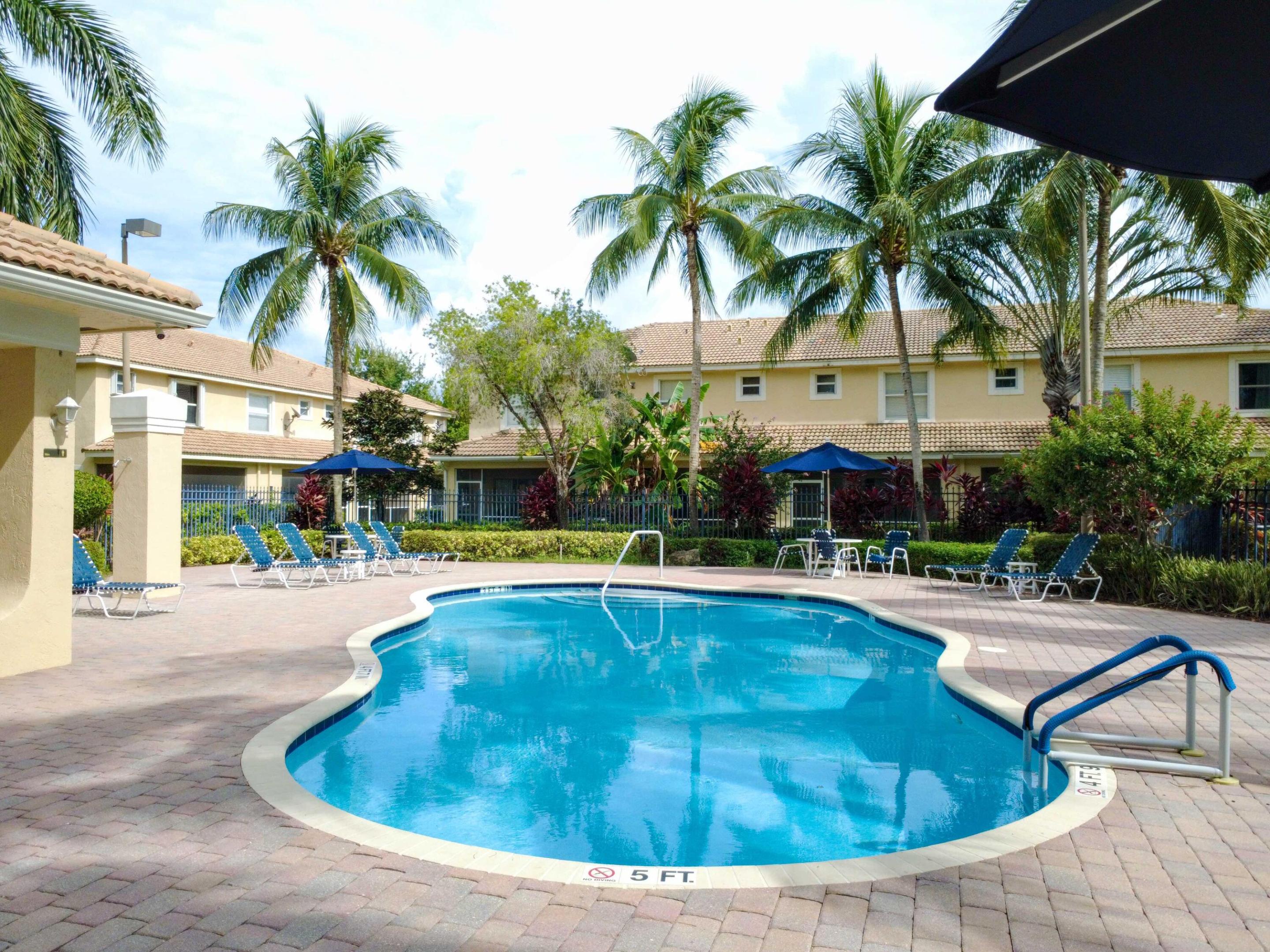 1527 Barrymore Wellington, FL 33414