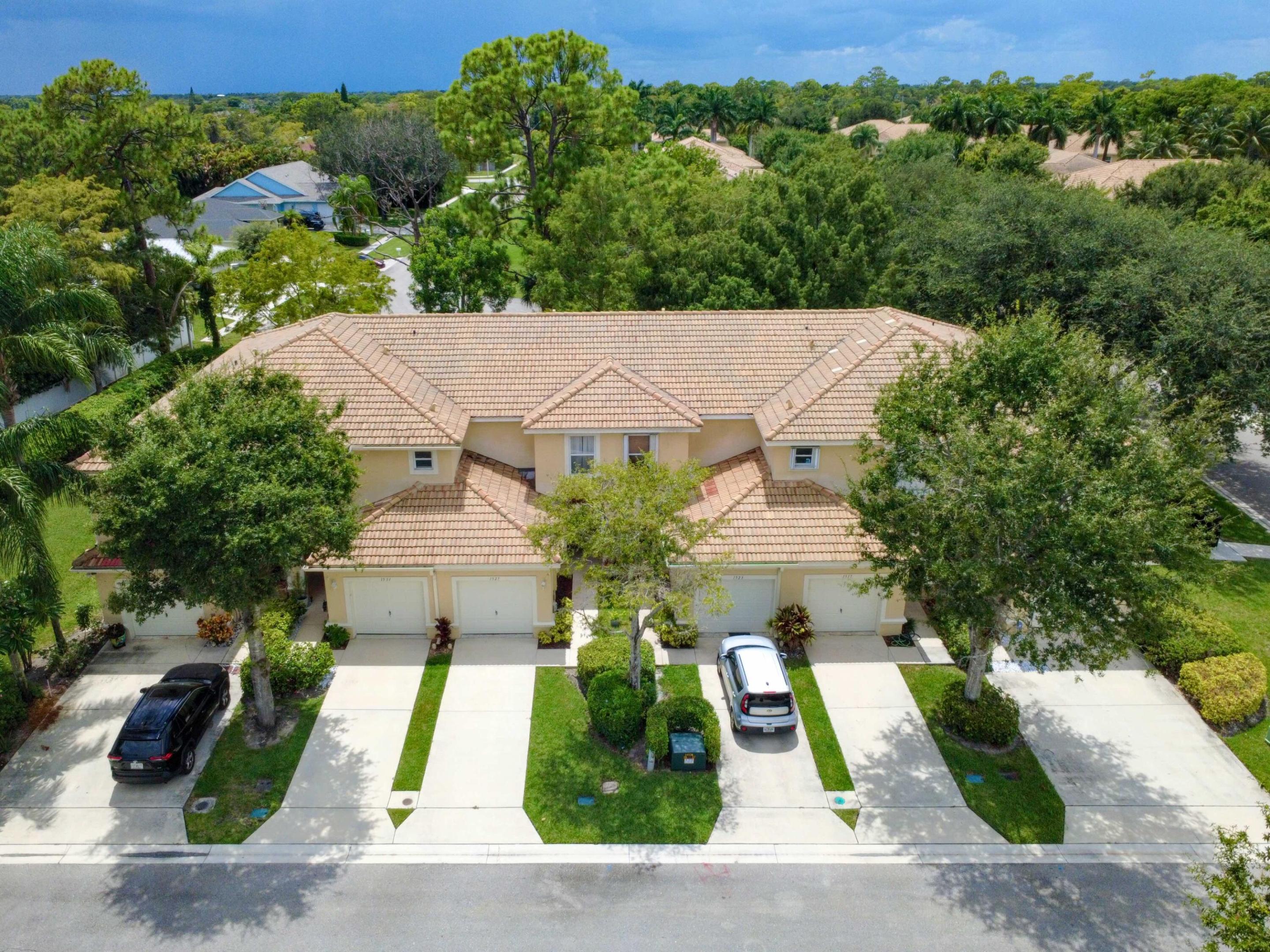 1527 Barrymore Wellington, FL 33414