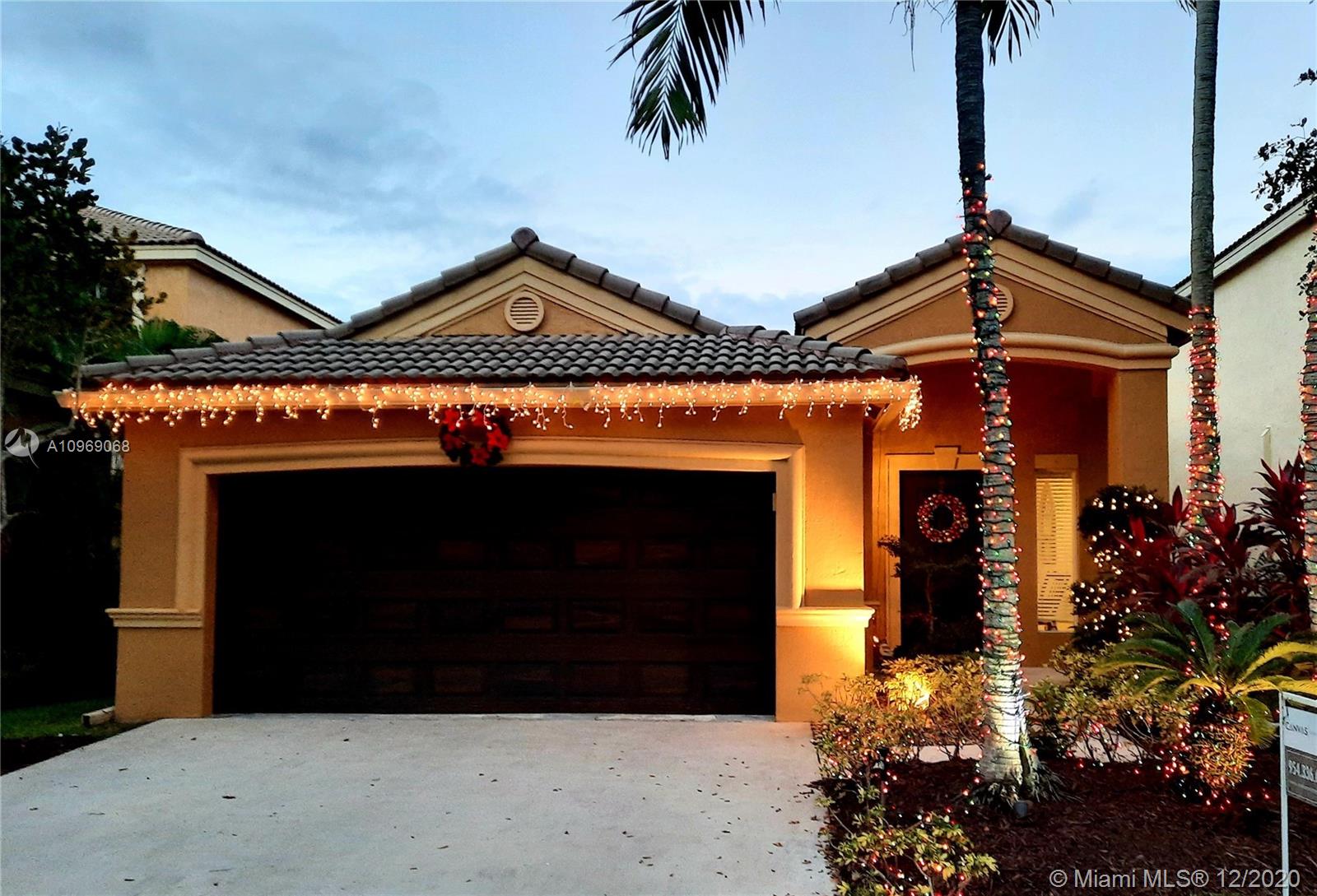 1121 Golden Cane Dr