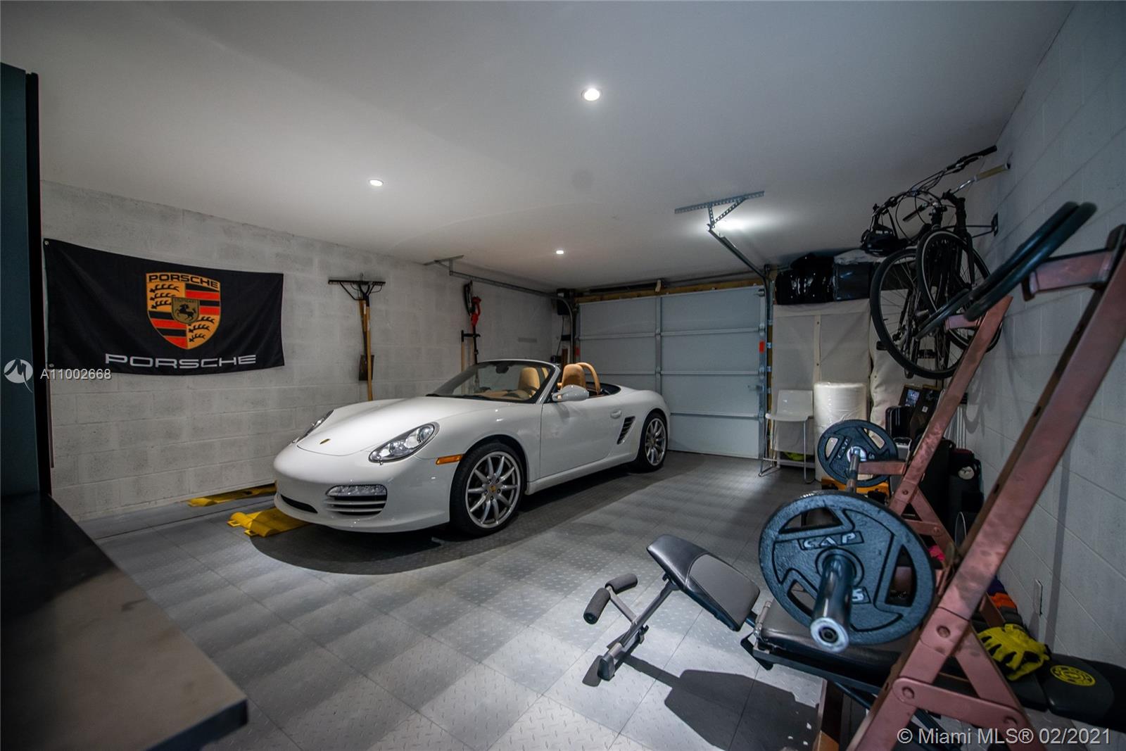 4135 Crawford Ave Miami, FL 33133