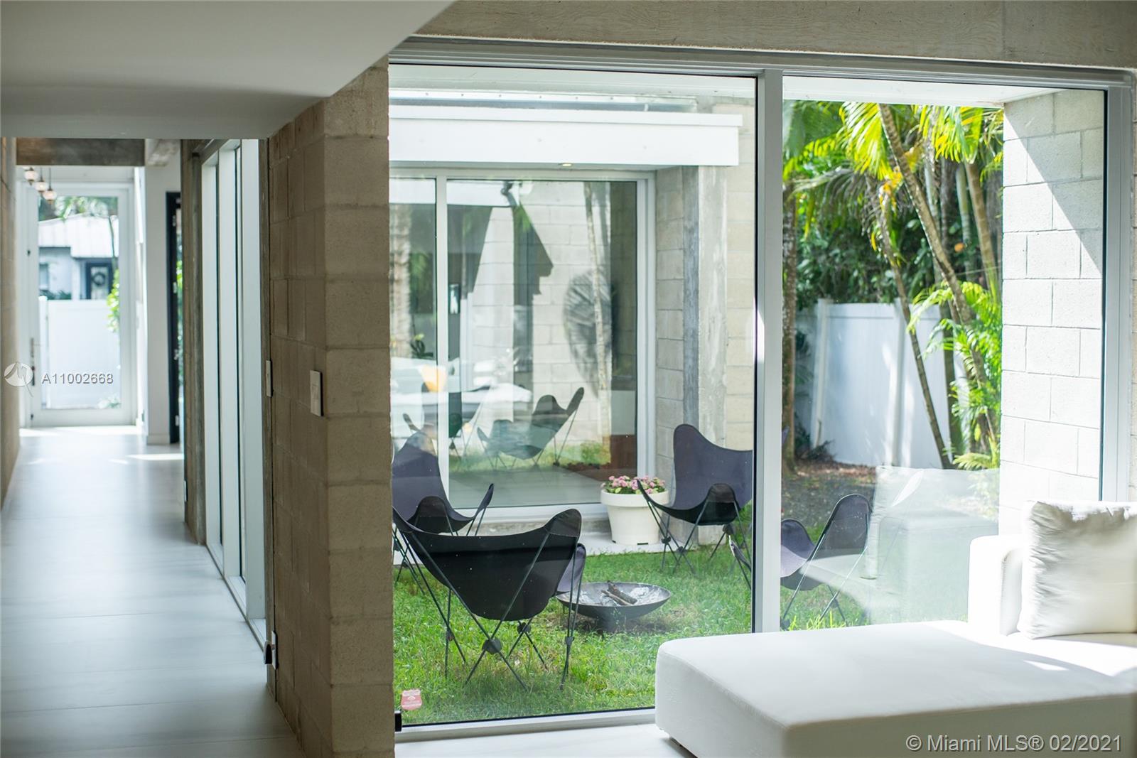 4135 Crawford Ave Miami, FL 33133