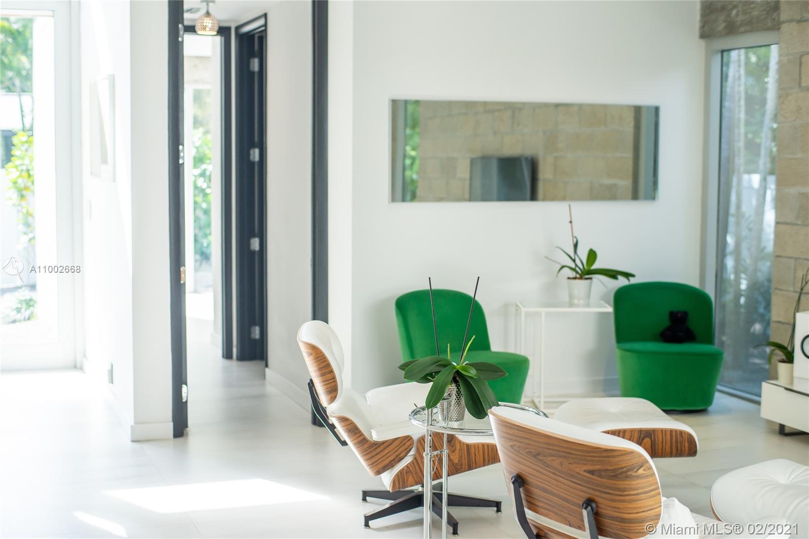 4135 Crawford Ave Miami, FL 33133