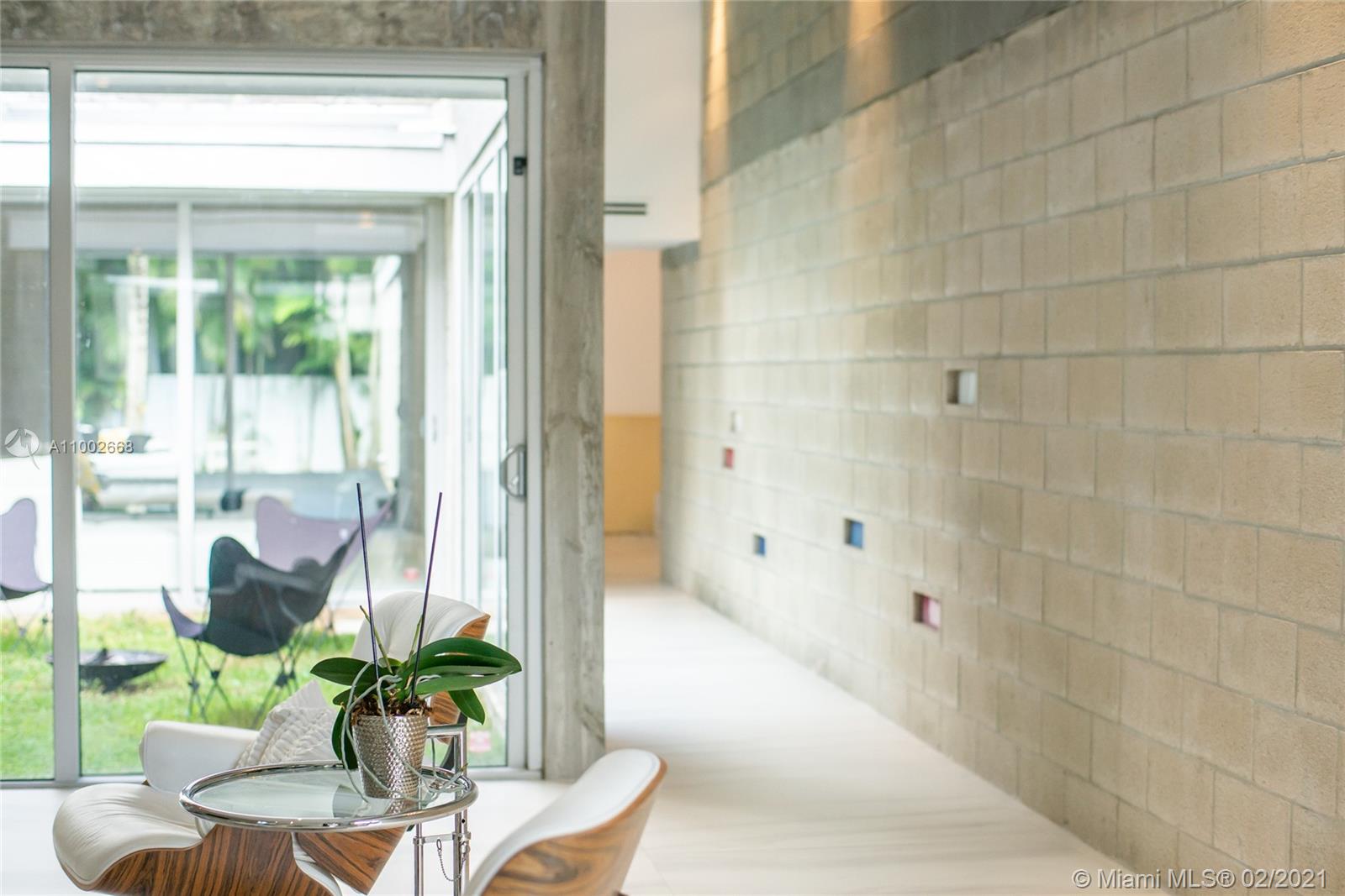 4135 Crawford Ave Miami, FL 33133