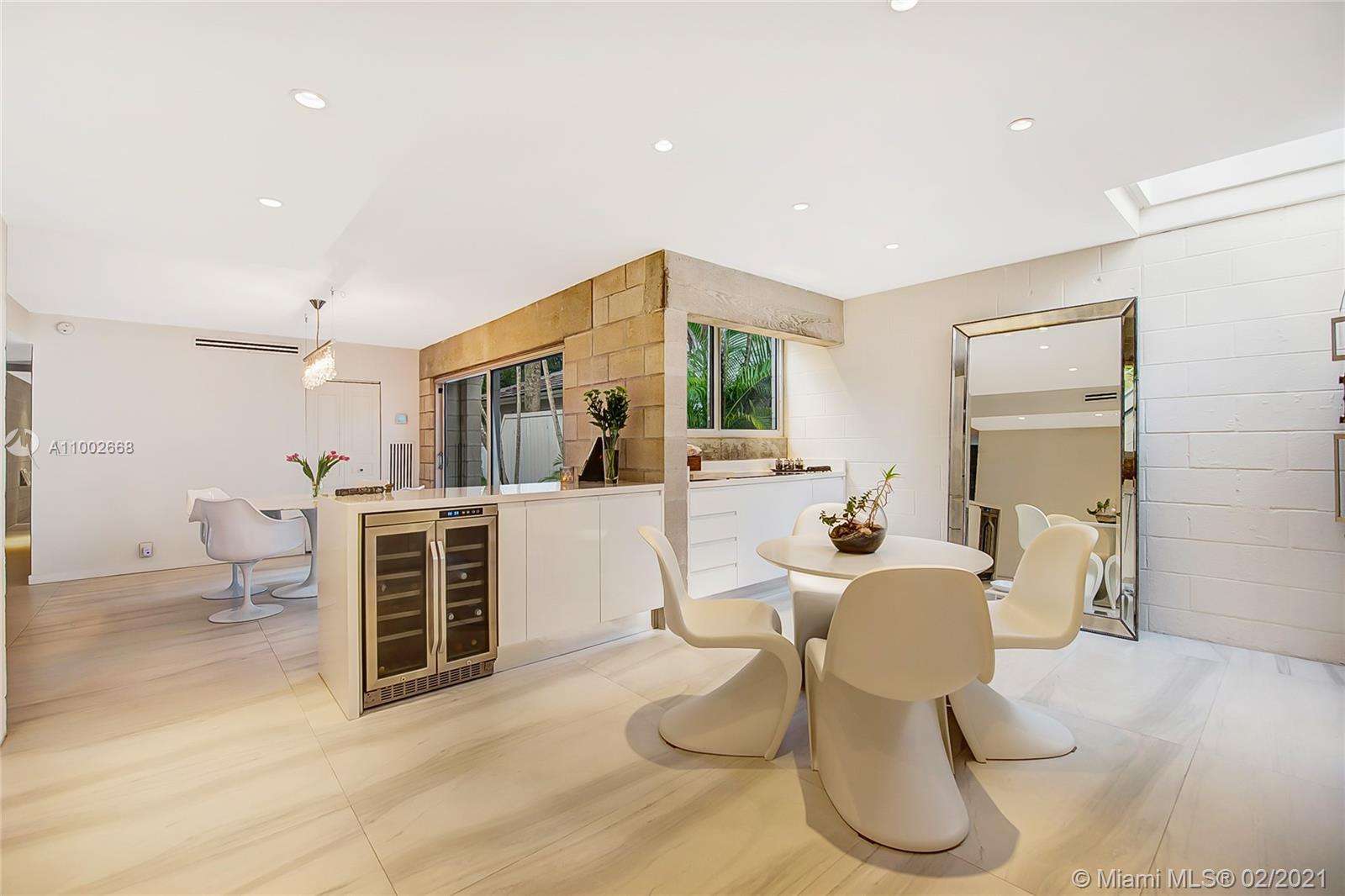 4135 Crawford Ave Miami, FL 33133