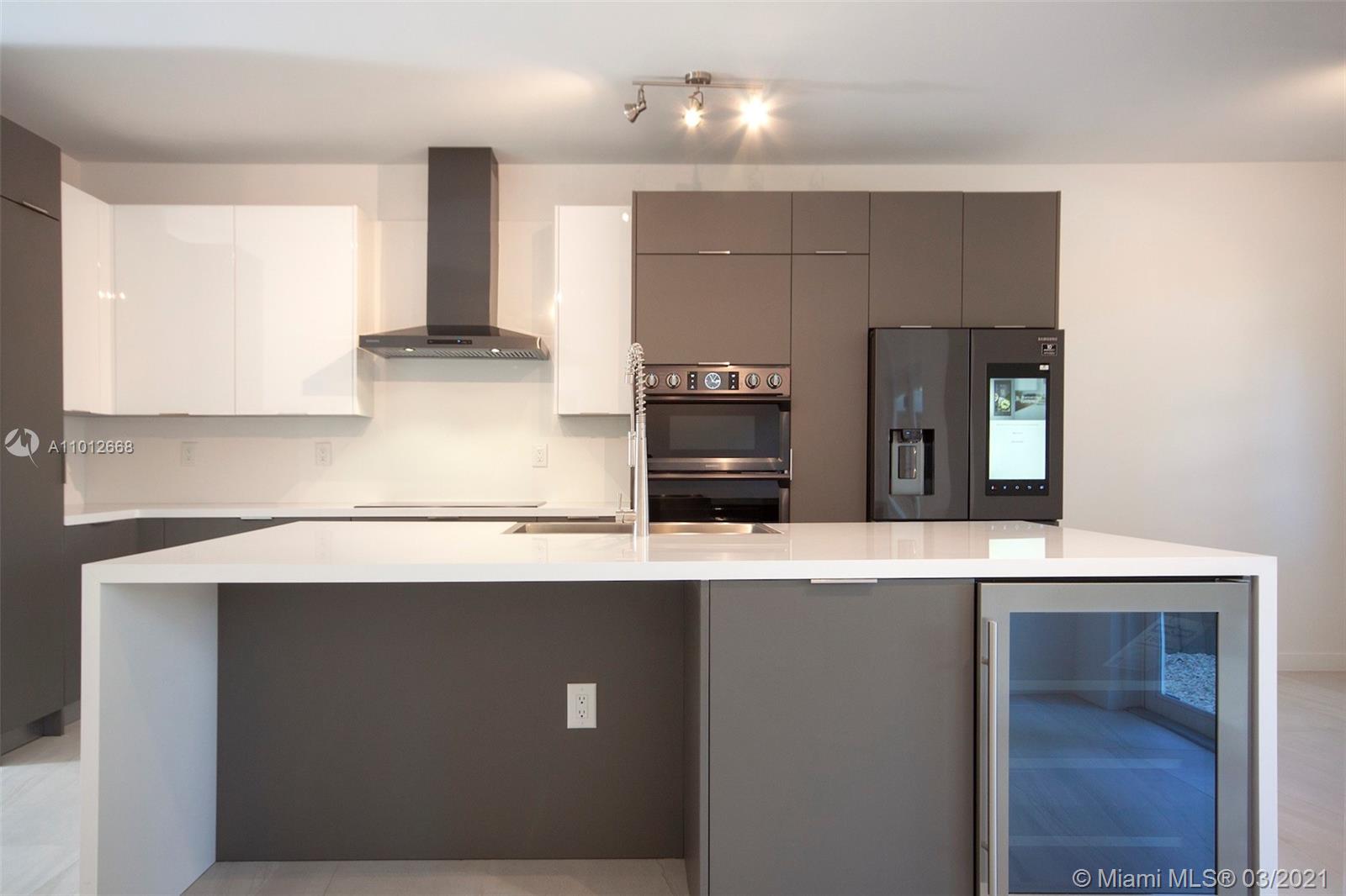 3229 Day Ave #3229 Miami, FL 33133