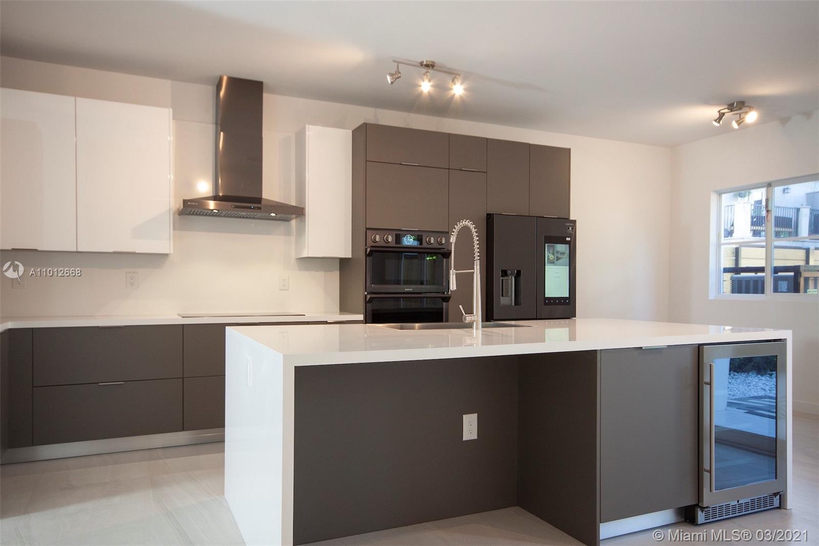 3229 Day Ave #3229 Miami, FL 33133