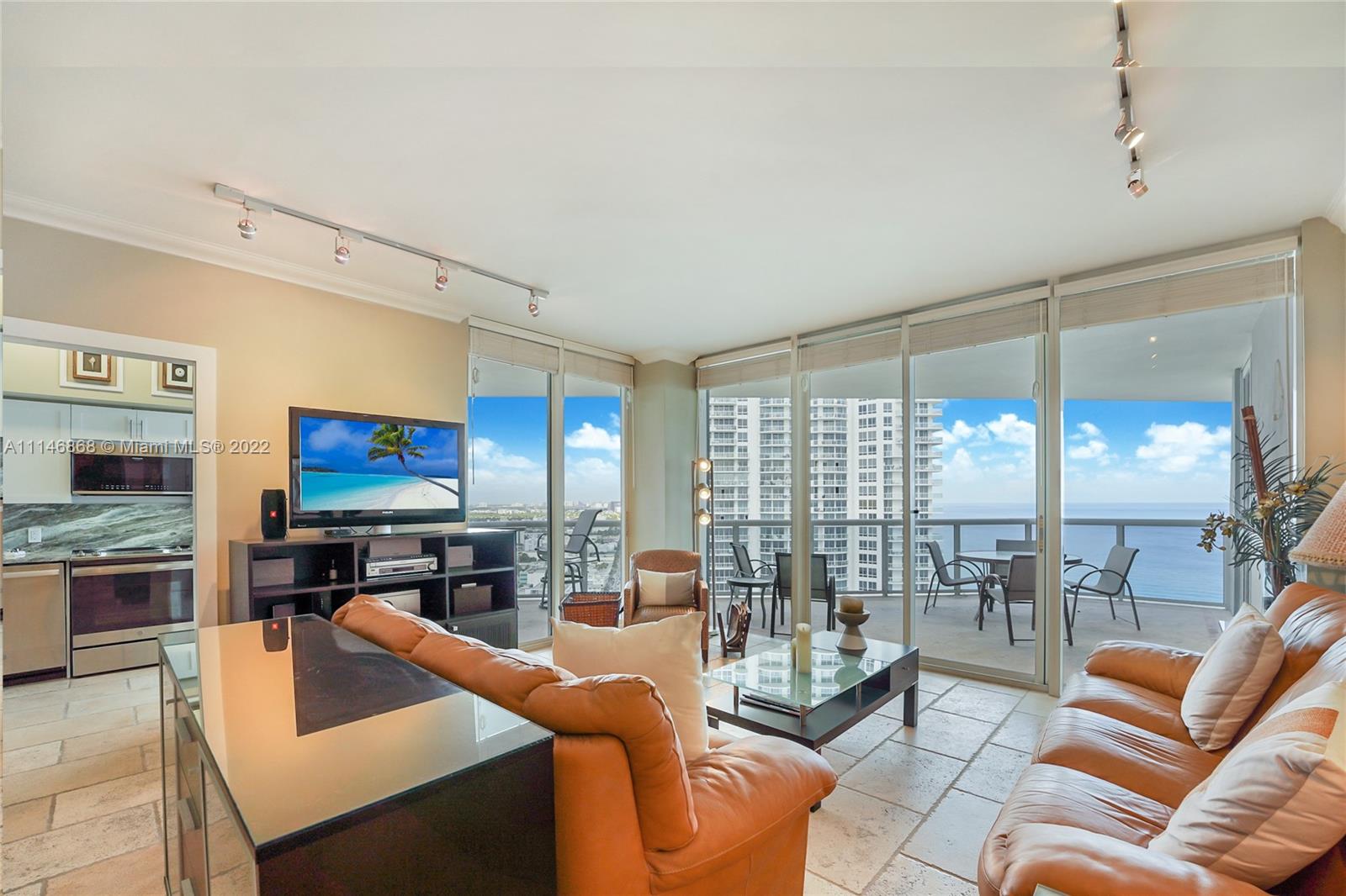 6301 Collins Ave #PH8