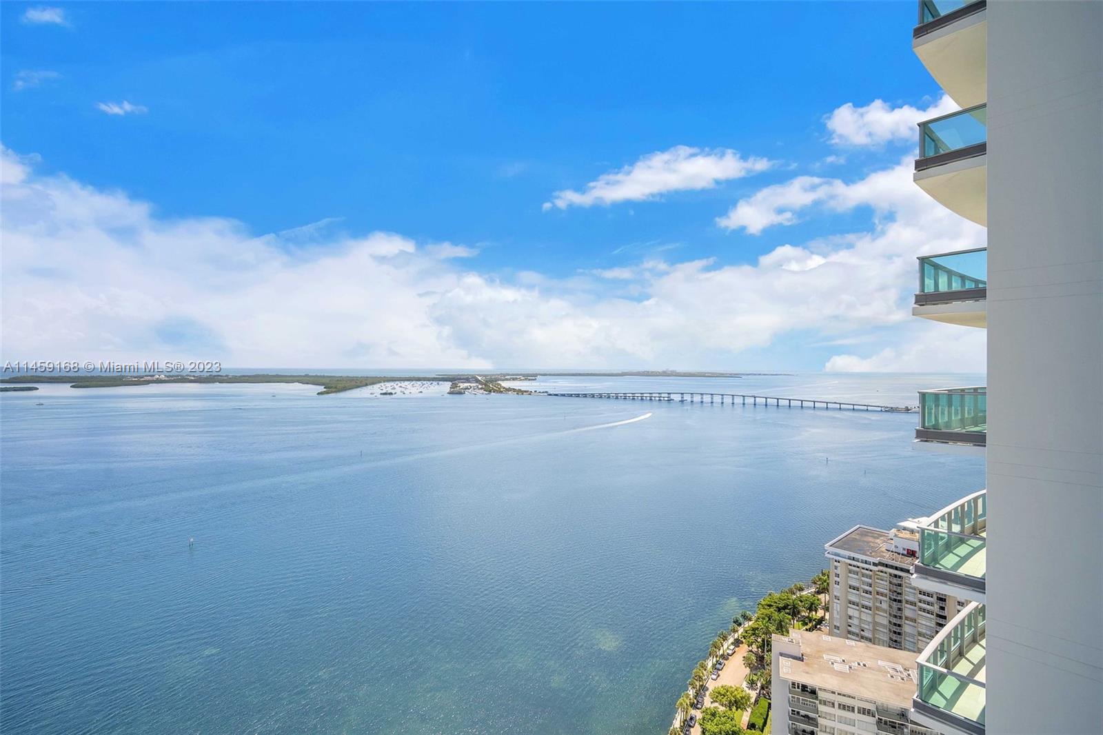 image Jade at Brickell Bay35