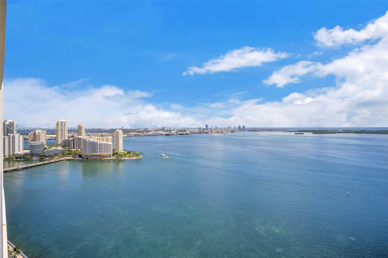 image Jade at Brickell Bay37