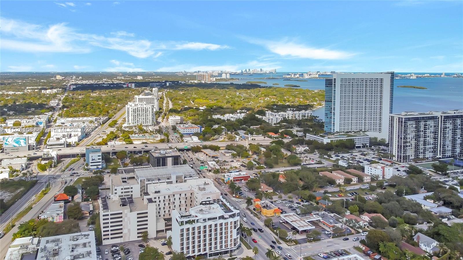 380 NE 32th St Miami, FL 33137