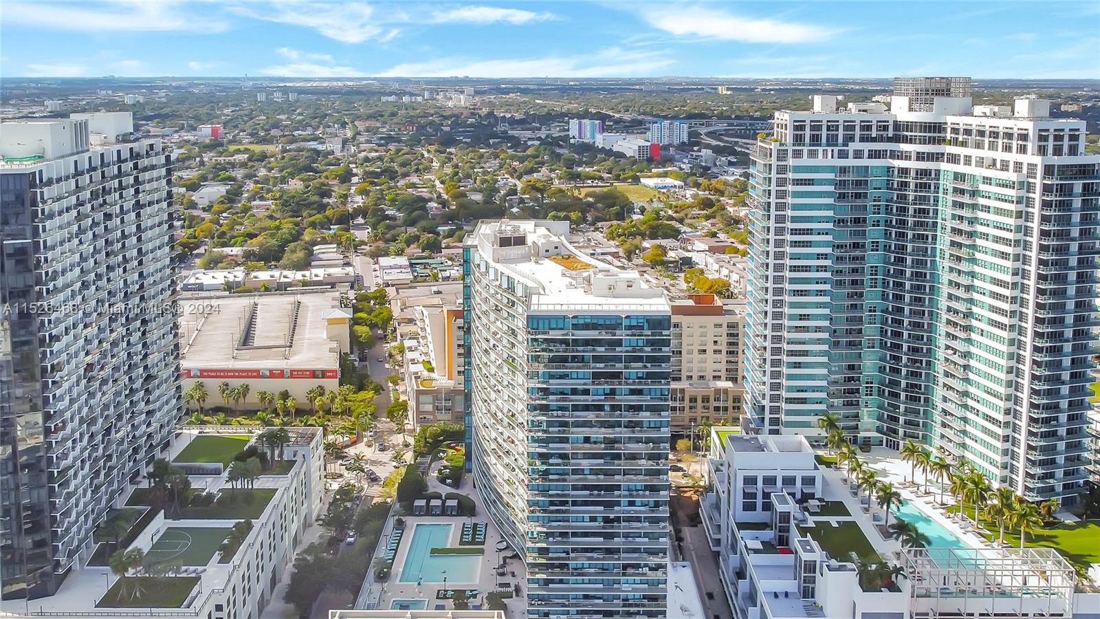 380 NE 32th St Miami, FL 33137