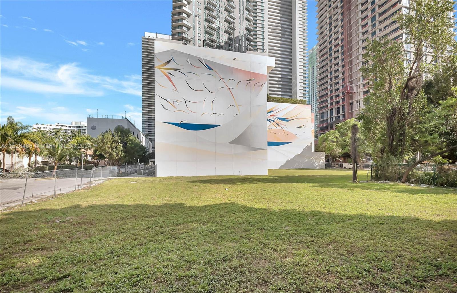 380 NE 32th St Miami, FL 33137