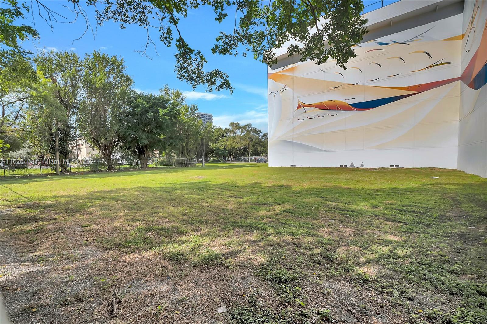 380 NE 32th St Miami, FL 33137