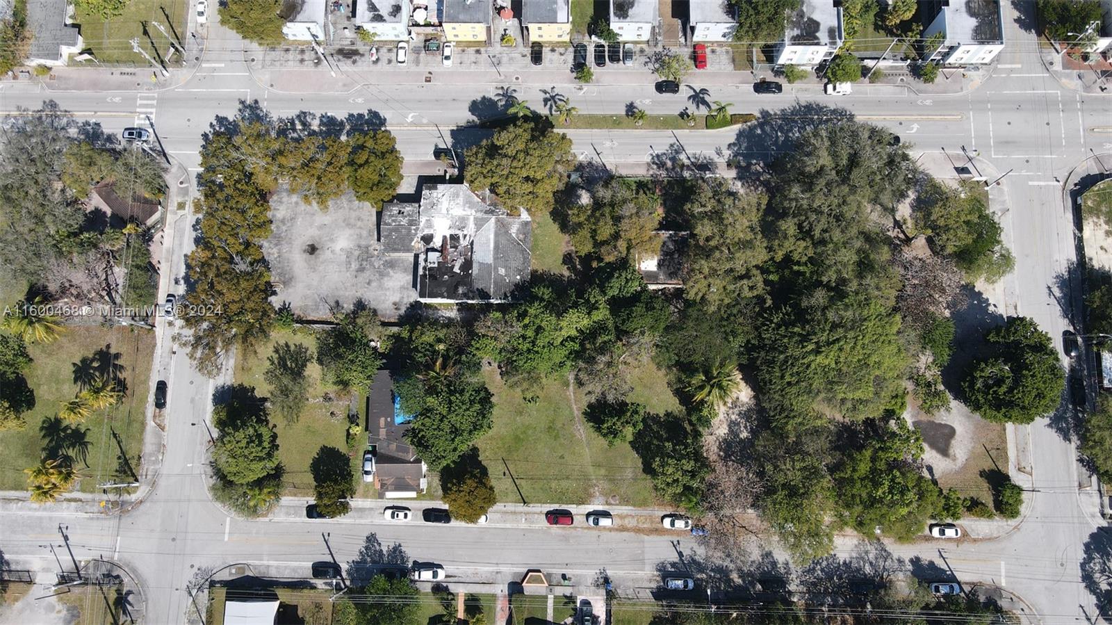 3373 Thomas Ave Miami, FL 33133