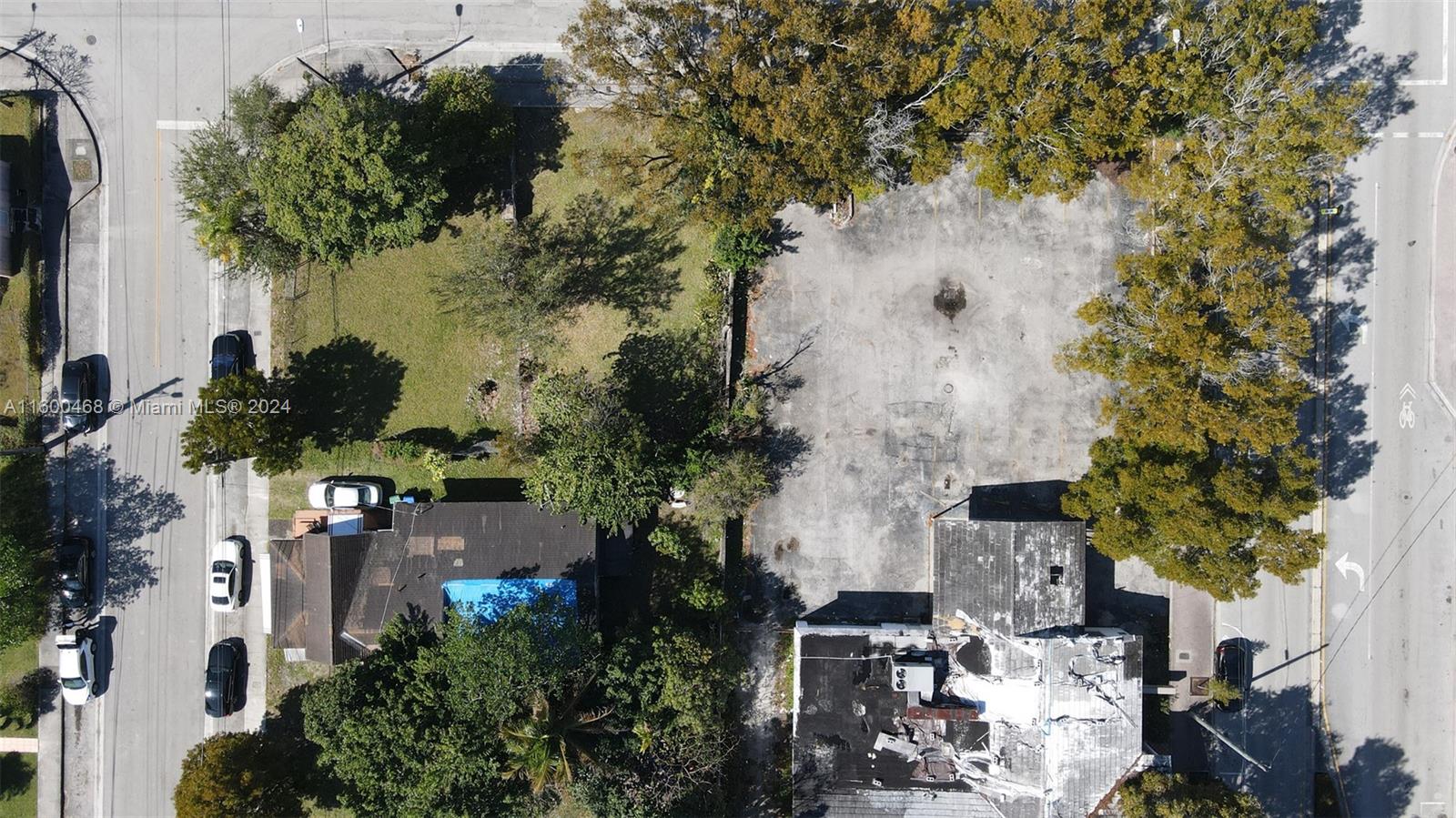 3373 Thomas Ave Miami, FL 33133