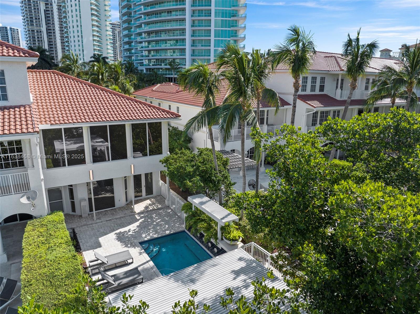 3780 NE 199th Ter Aventura, FL 33180