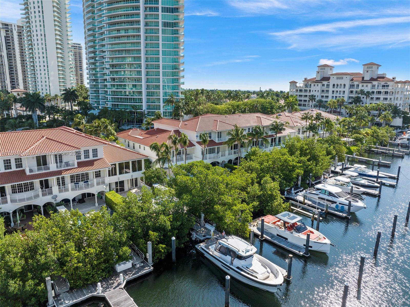 3780 NE 199th Ter Aventura, FL 33180