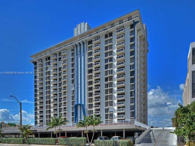 1600 S Ocean Dr #5J