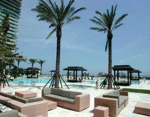 image Beach Club Two25