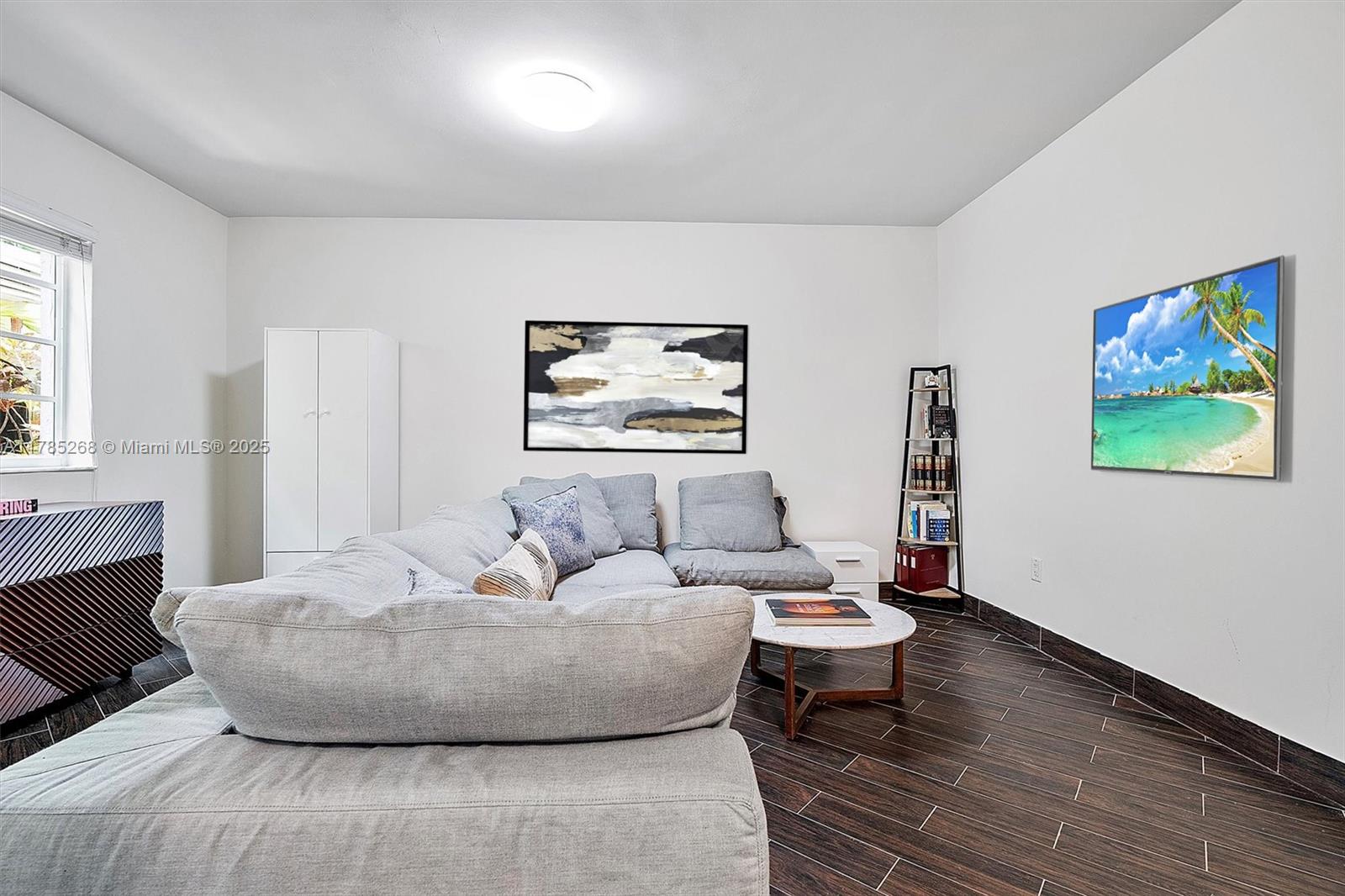 359 Meridian Ave #A105,Miami Beach, FL 33139