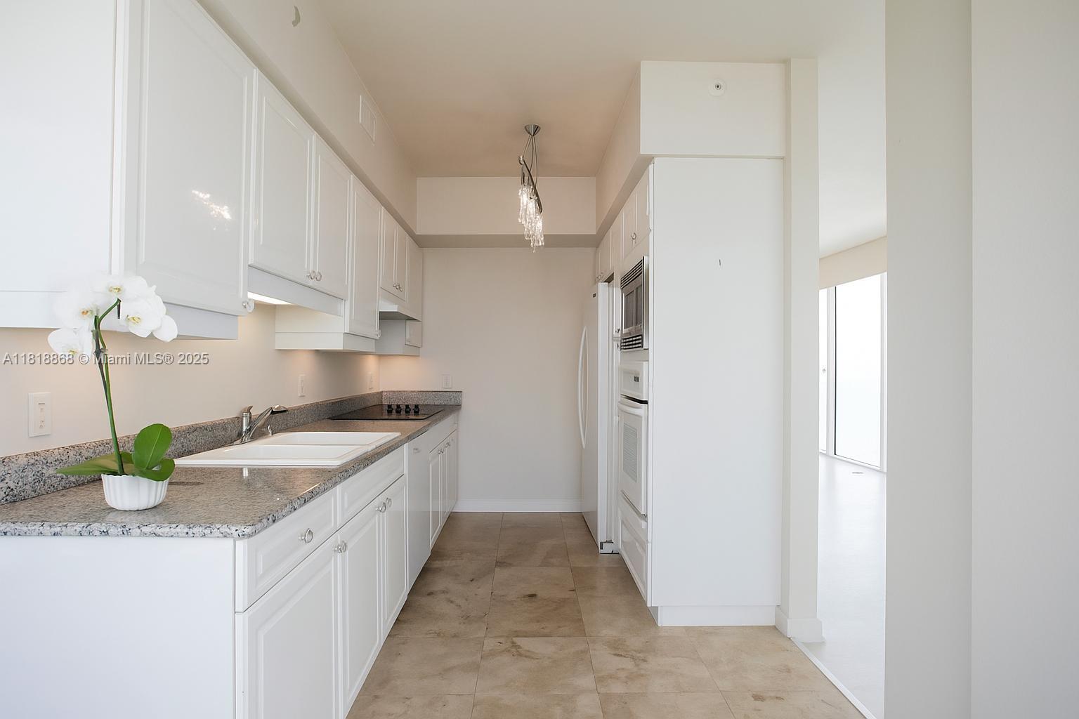 image Green Diamond Condo9