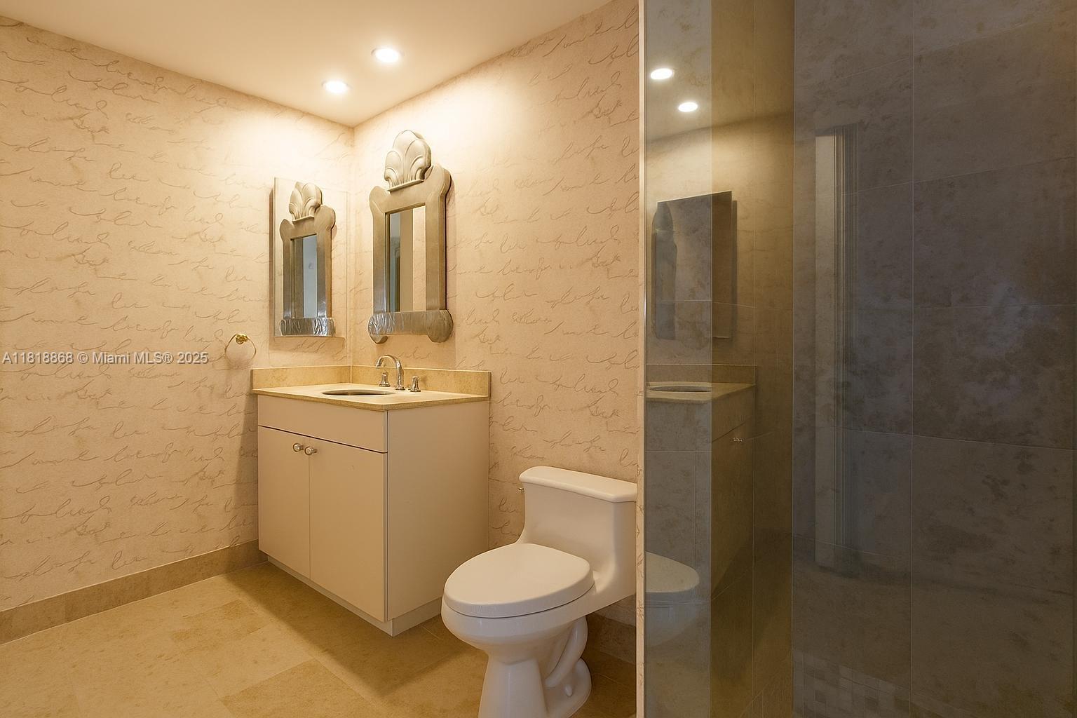 image Green Diamond Condo12