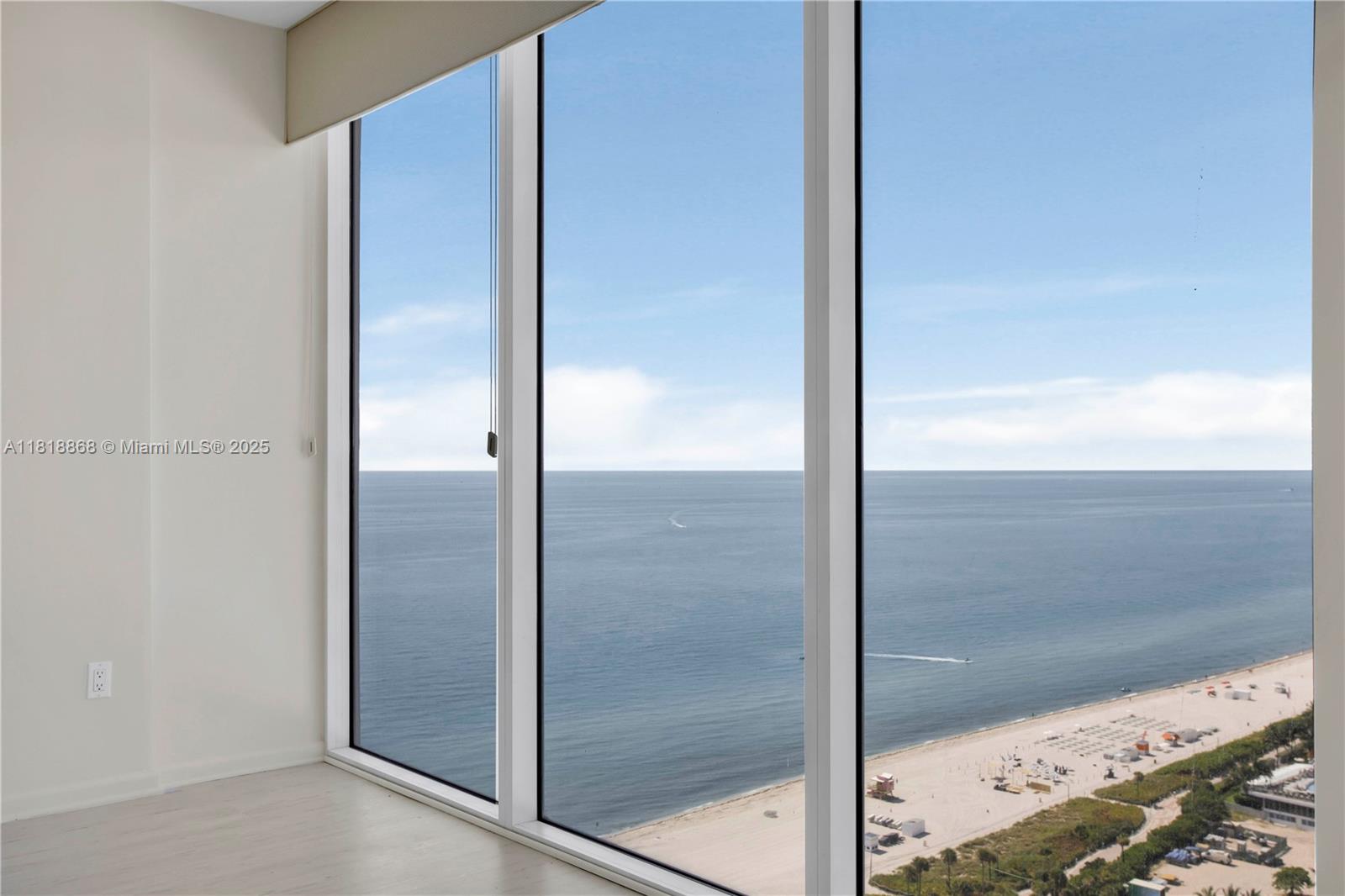 image Green Diamond Condo14