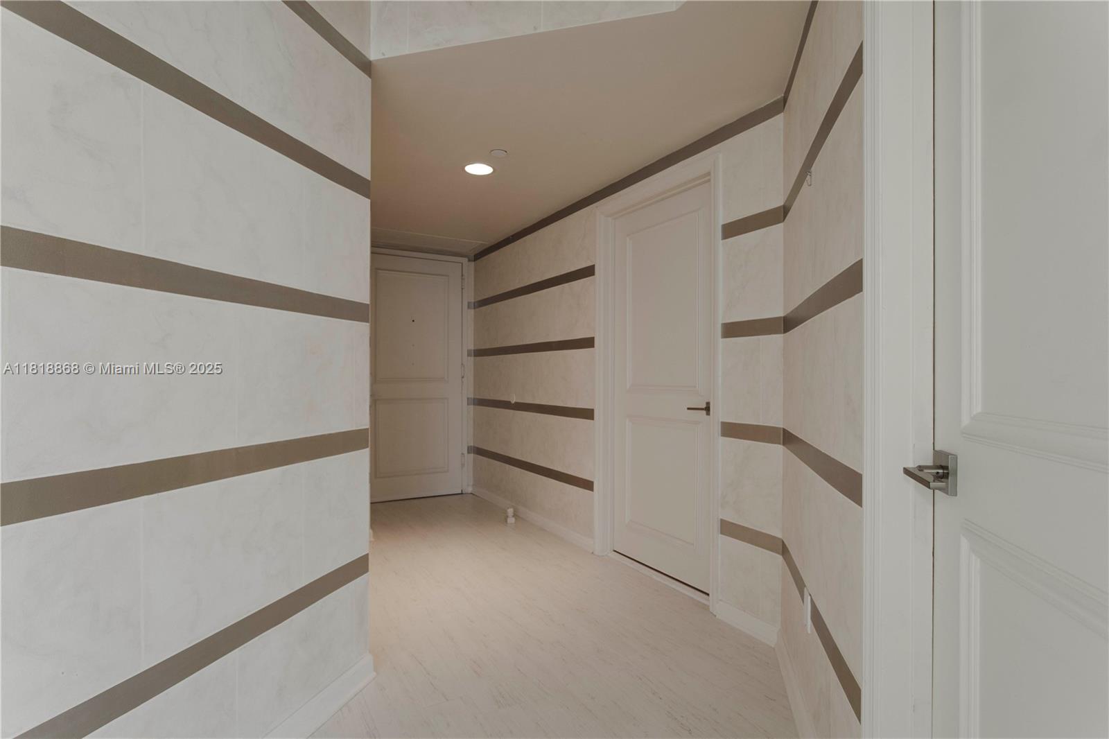 image Green Diamond Condo17