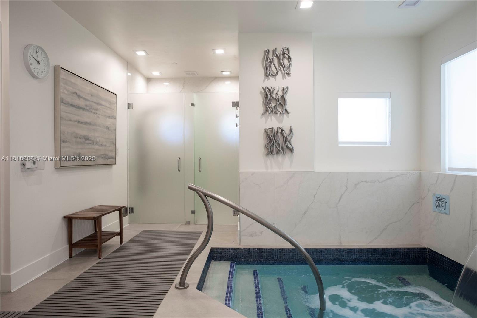 image Green Diamond Condo26