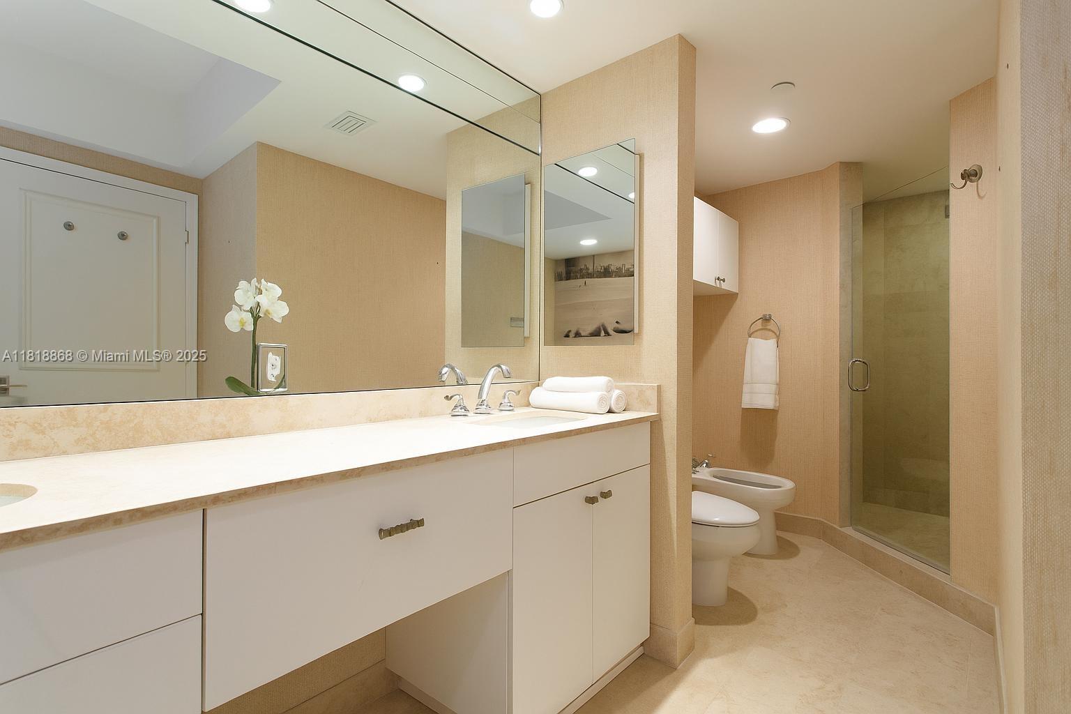 image Green Diamond Condo6