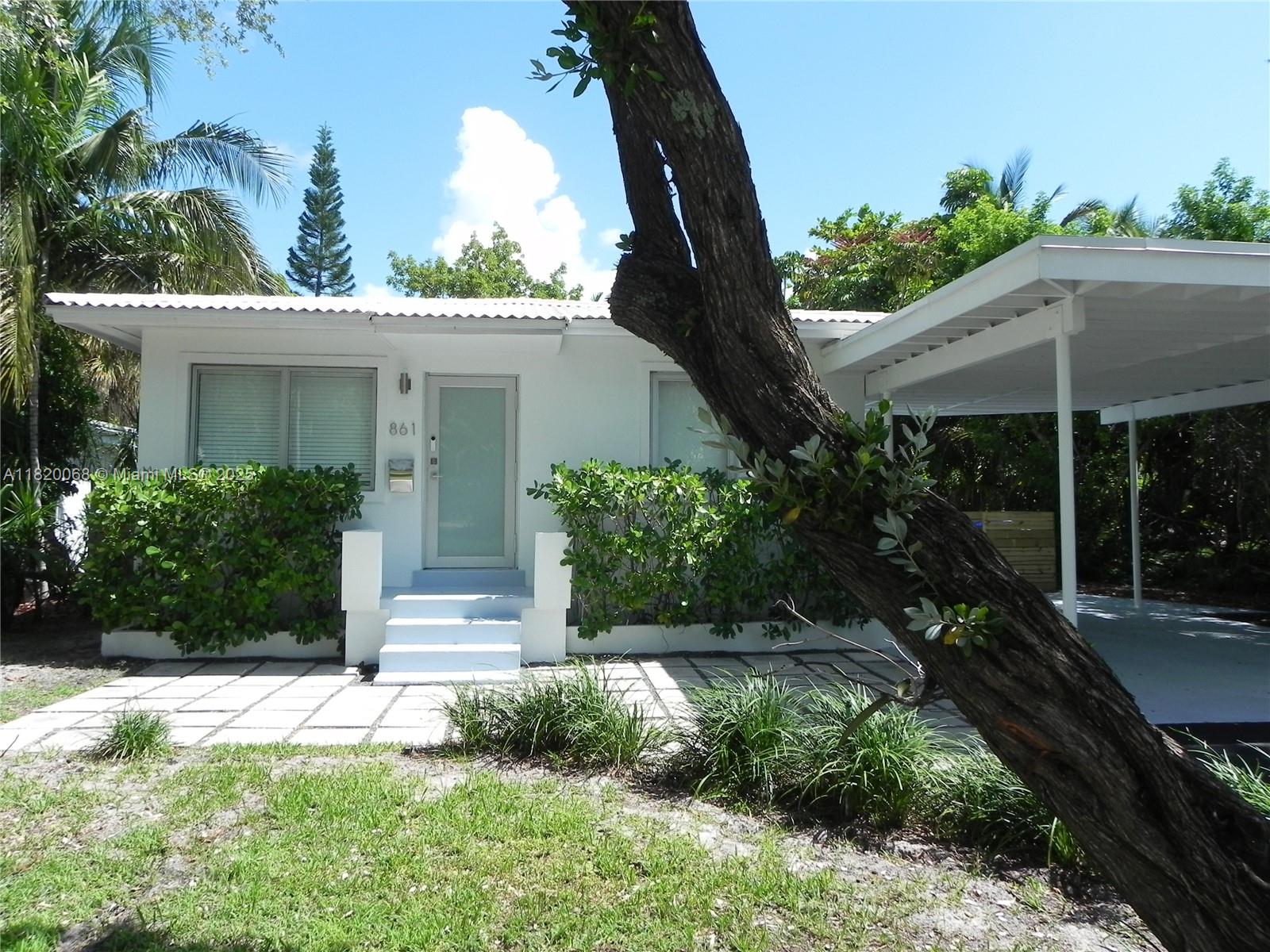 861 NE 70th St,Miami, FL 33138