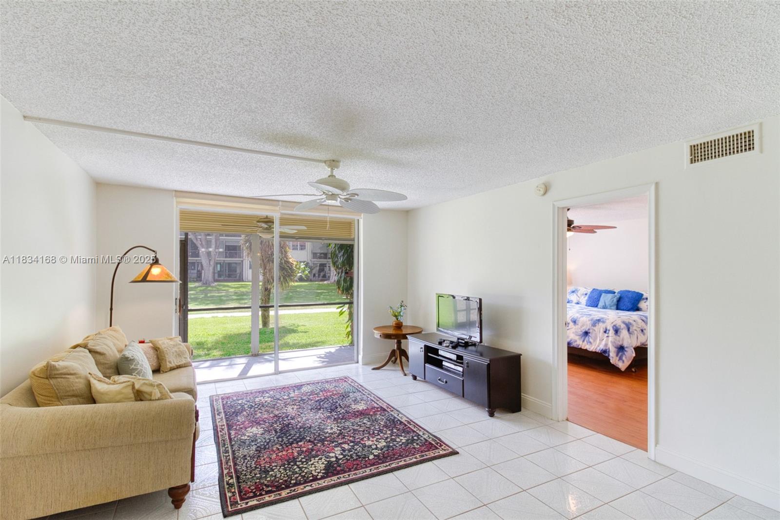 400 S Hollybrook Dr #109