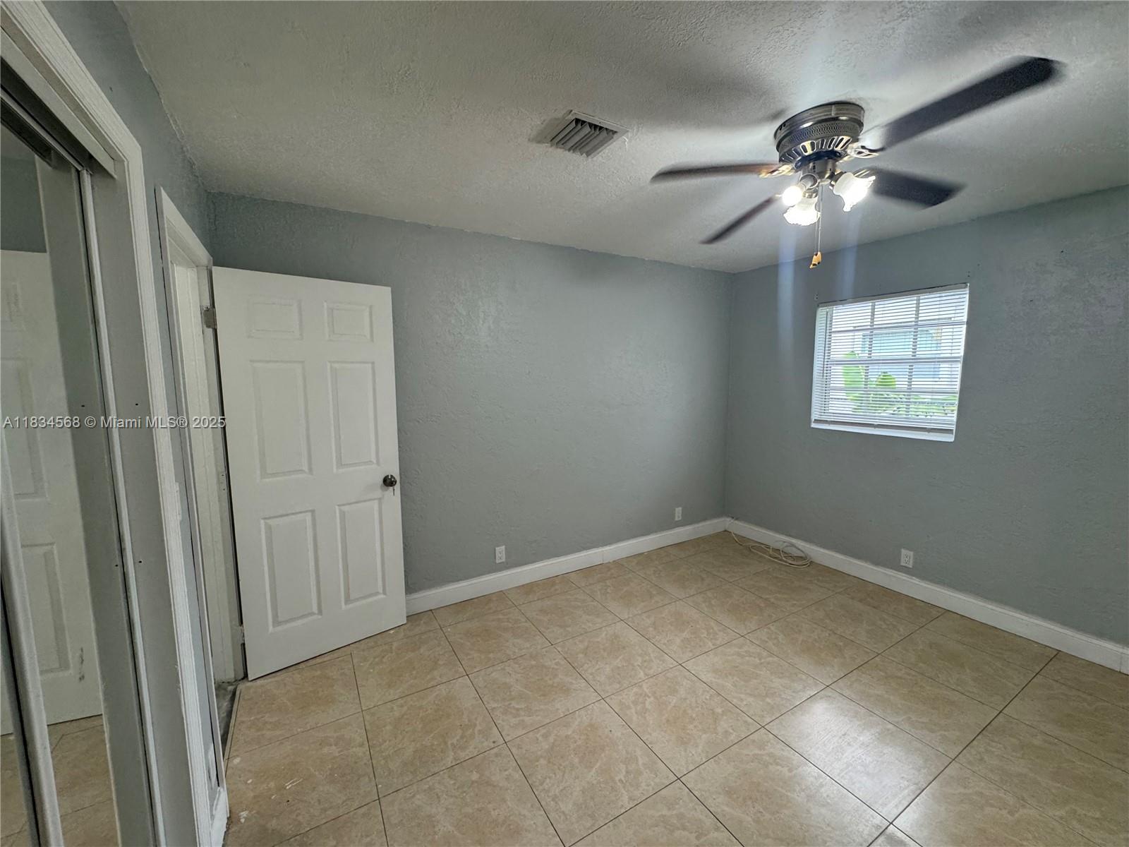 115 Sierra Dr Miami, FL 33179