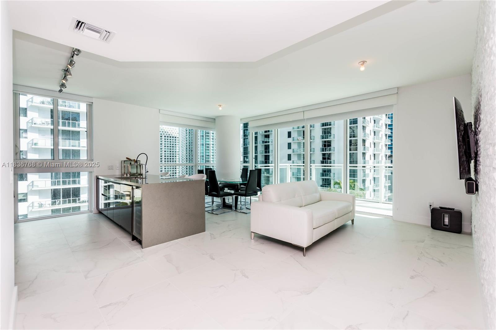 1080 Brickell Ave #1708